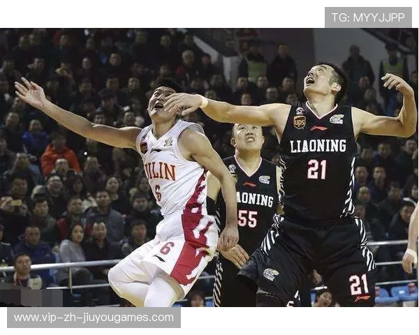 体育迷因球员转会引发群体行为监管讨论